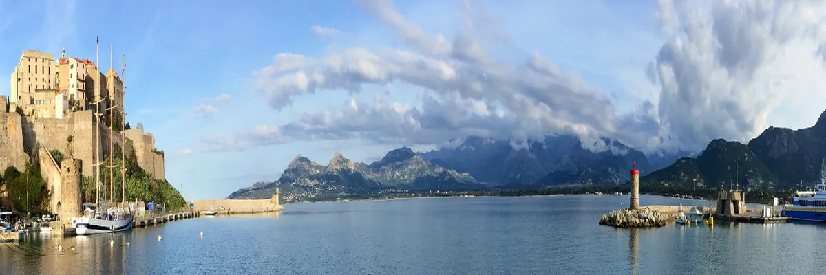 Image Rencontre femme cougar Corse