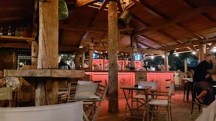 Image de L'Ilot Bar -Restaurant insolite Roquebrune sur Argens