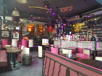 Image de La Tête à l'Envers Pub Vincennes