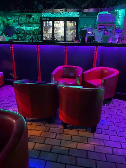 Image de Le Zanzi-Bar | Bar musical, concerts, soirées karaoké