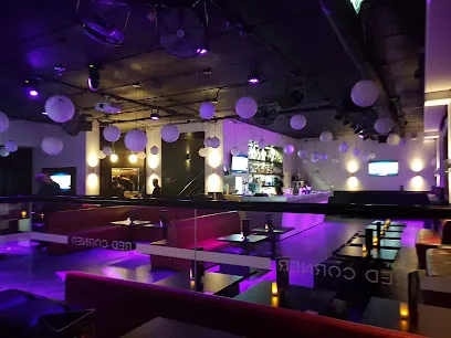 Image de Red Corner, Bar Ambiance - Terrasse Rooftop - Karaoké Box